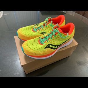 Saucony Ride 13 Men Size 10 Athletic Running Sneakers Yellow/Neon Out of Stock